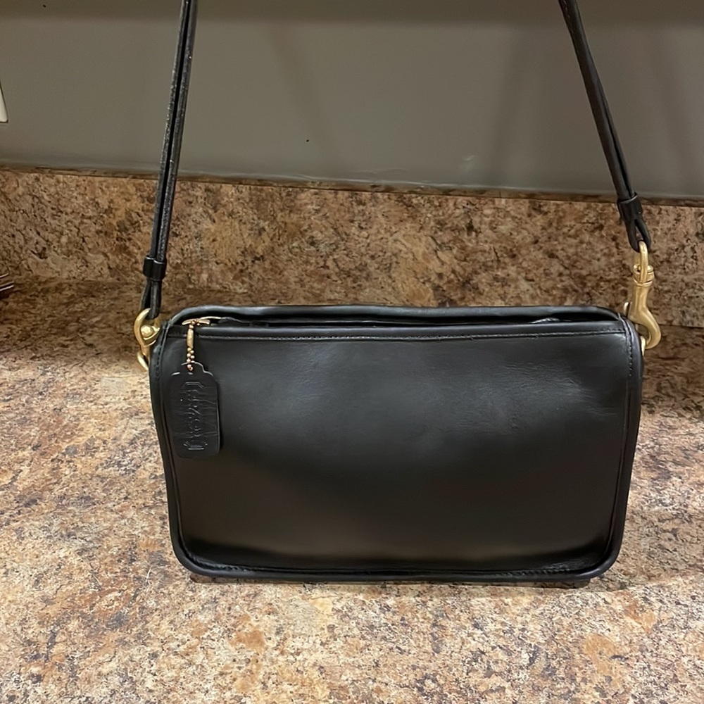 🇺🇸 Vintage Black Coach Basic Bag 9455